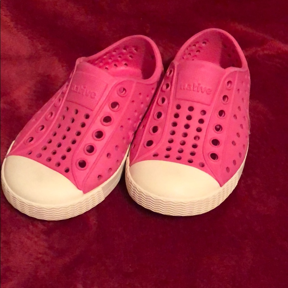 Size 5c Pink Native slip on shoe